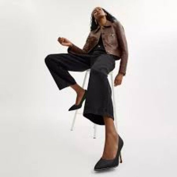 Coach Samantha Black Classic Pointed-Toe Heels Size 9 - Picture 1 of 9